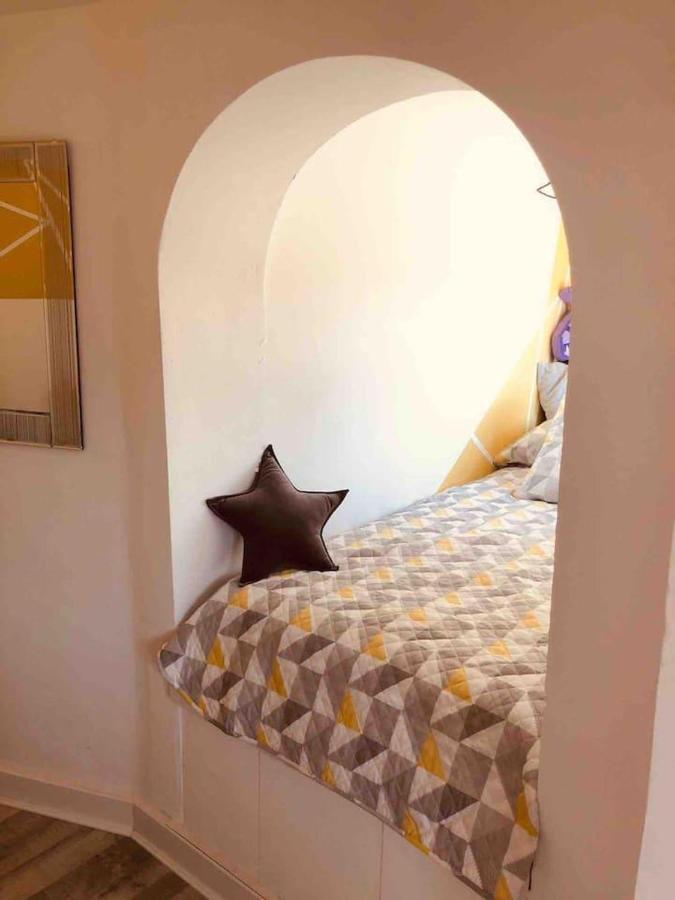 Lovely 2 Bed Apartment In Алькалали Экстерьер фото